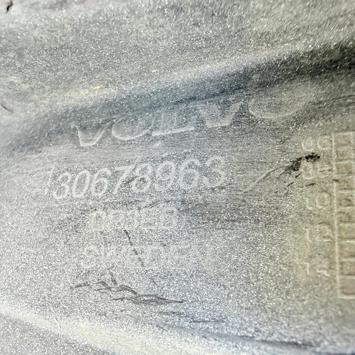 Volvo XC90 Arka Tampon 30678963 07-14 En Uygun Oto Parça
