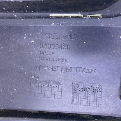 Volvo XC90 Arka Tampon Alt Eki ile 31690642 15-22 En Uygun Oto Parça