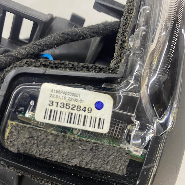 Volvo XC90 Dikiz Ayna Gövdesi Kameralı 40003266 En Uygun Oto Parça