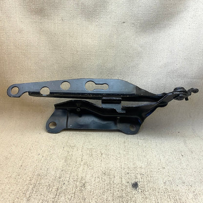 Volvo XC90 Kaput Menteşesi Sağ 2007-2014