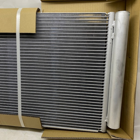 Volvo XC90 Klima Radyatörü/Kondenser 31439826 2015-2020 En Uygun Oto Parça