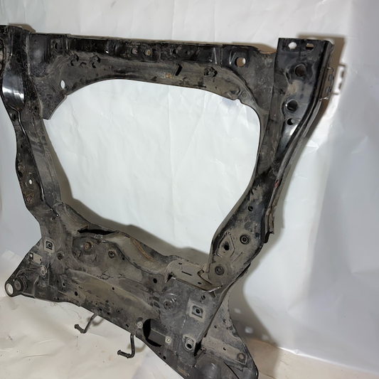 Volvo XC90 Motor Traversi Orijinal Çıkma En Uygun Oto Parça