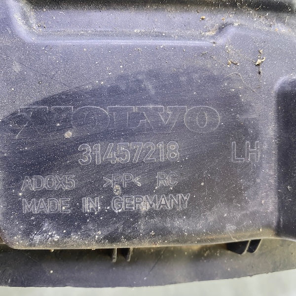 Volvo XC90 Ön Sol Çamurluk Davlumbazı 31457218