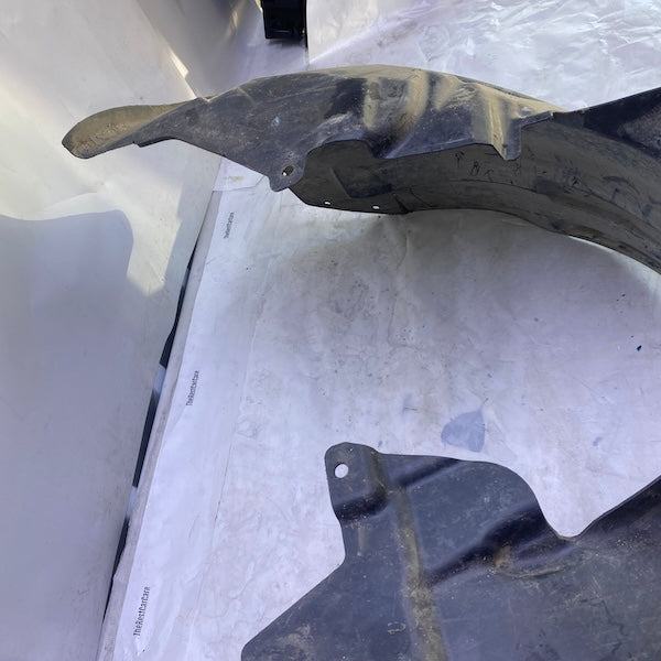 Volvo XC90 Ön Sol Çamurluk Davlumbazı 31457218