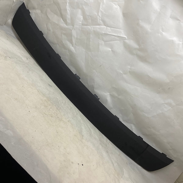 Volvo XC90 Ön Tampon Alt Eki 32273896 Orijinal Çıkma En Uygun Oto Parça