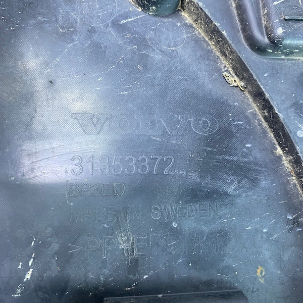 31353372