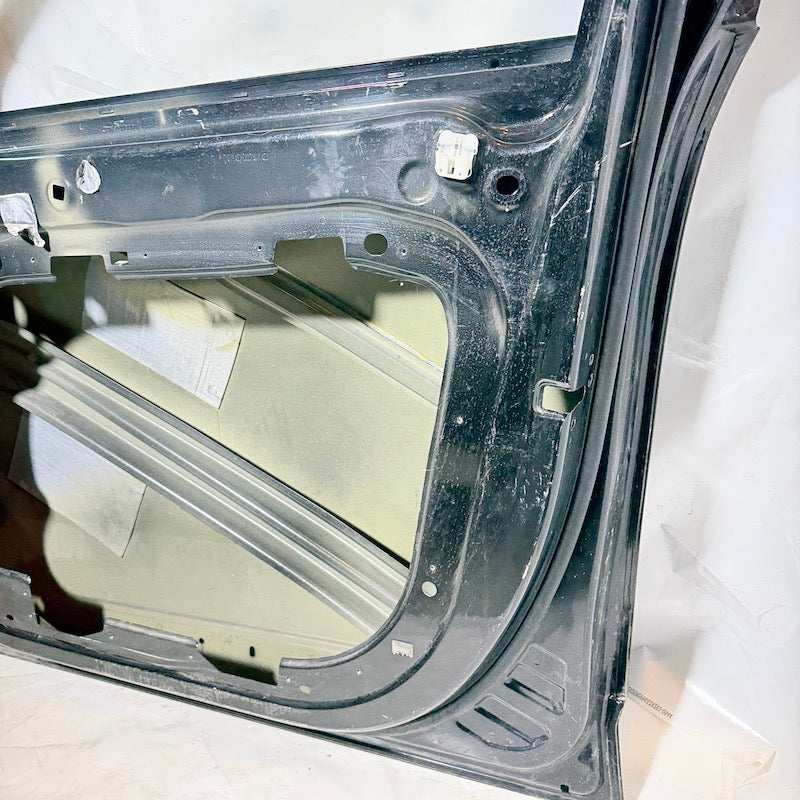 Volvo XC90 Sağ Ön Kapı 15-25 En Uygun Oto Parça