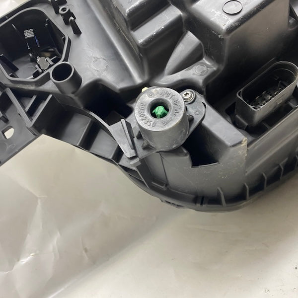 Volvo XC90 Sol Far 313531531 15-20 4 Beyin Delikli En Uygun Oto Parça