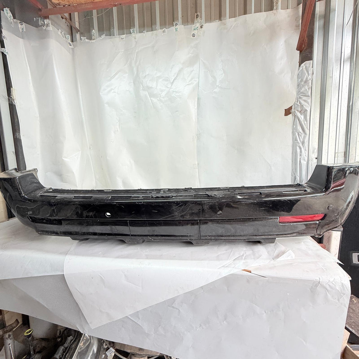 Range Rover Vogue Autobiography Arka Tampon LR023708 En Uygun Oto Parça