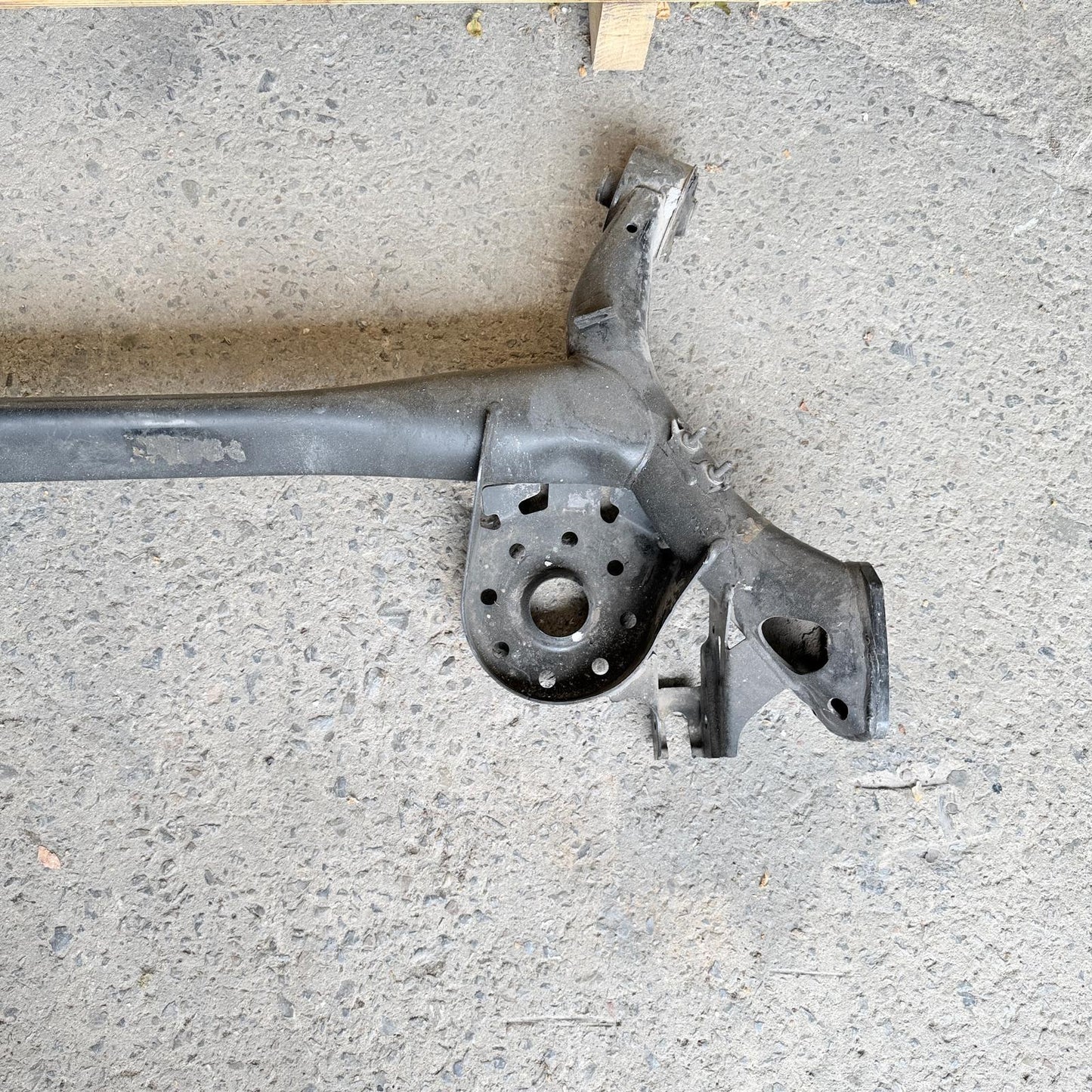 Toyota Yaris Arka Dingil Torsiyon 06-13